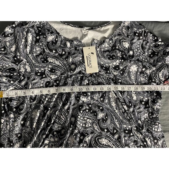 NEW Vogue & Grace Vograce Paisley Top Plus Size 18w Womens Short Sleeve Shirt - Picture 4 of 8